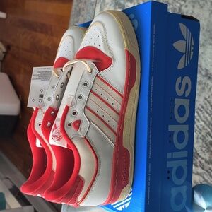 Adidas Originals mens RIVALRY LOW 86 SHOES